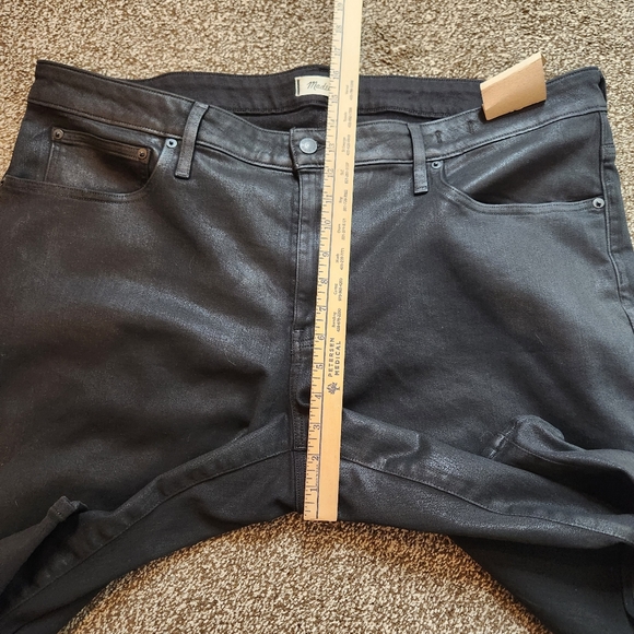 NWT Madewell Kick Out Crop Jeans True Black Wash Coated Edition Size 22W - Picture 7 of 8